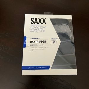 NEW IN BOX SAXX DAYTRIPPER BOXER BRIEFS 3-PACK MEN'S  BLACK/ GREY/ NAVY SIZE M